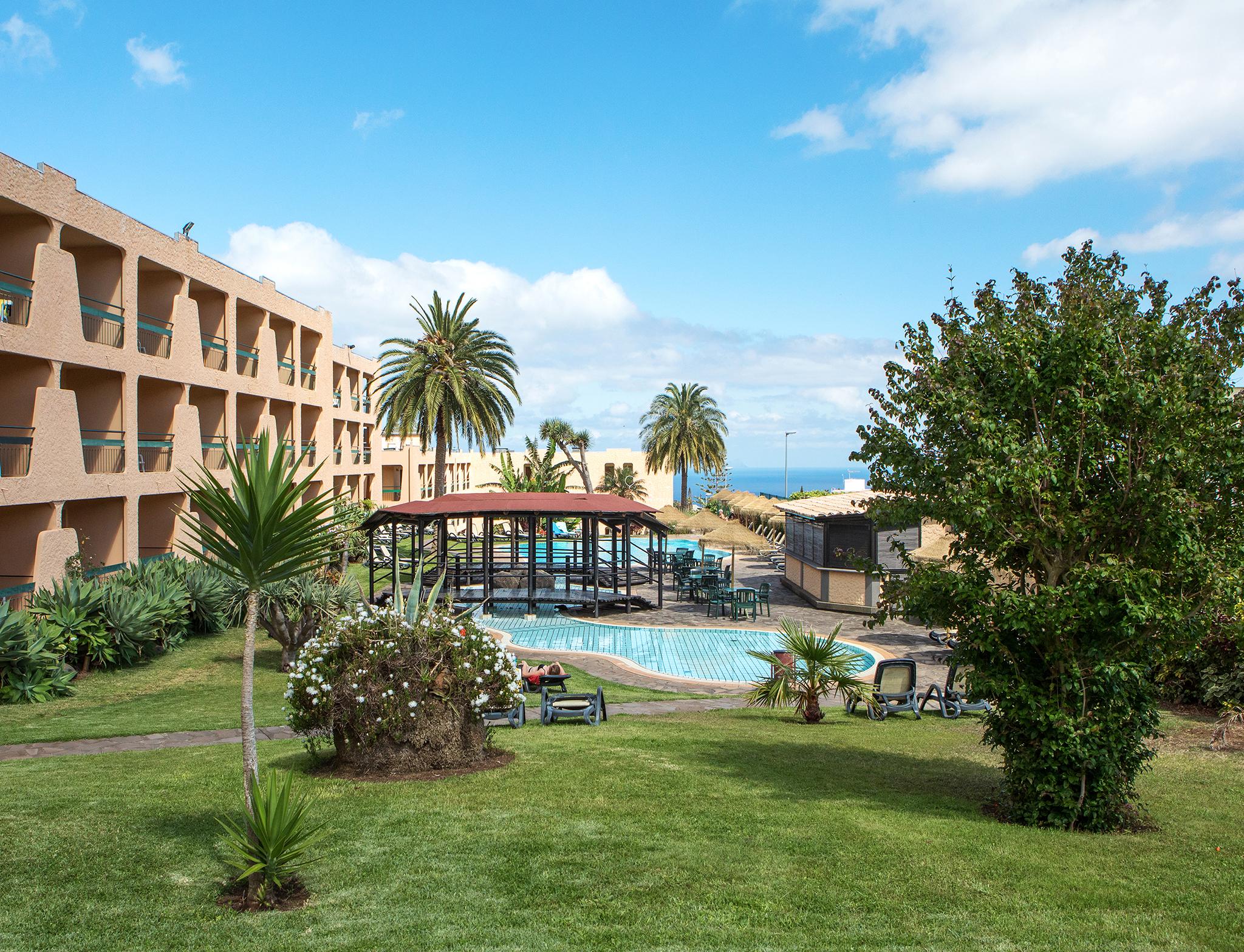 Dom Pedro Garajau Hotel Canico  Exterior photo